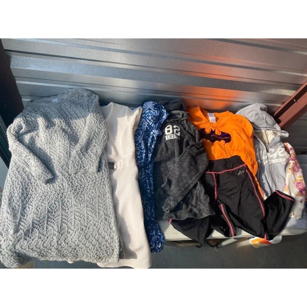 Girls 7 Pc Clothing Lot Size 10/12 - Lucky Brand, Batman, Dresses, Hoodies, Legg